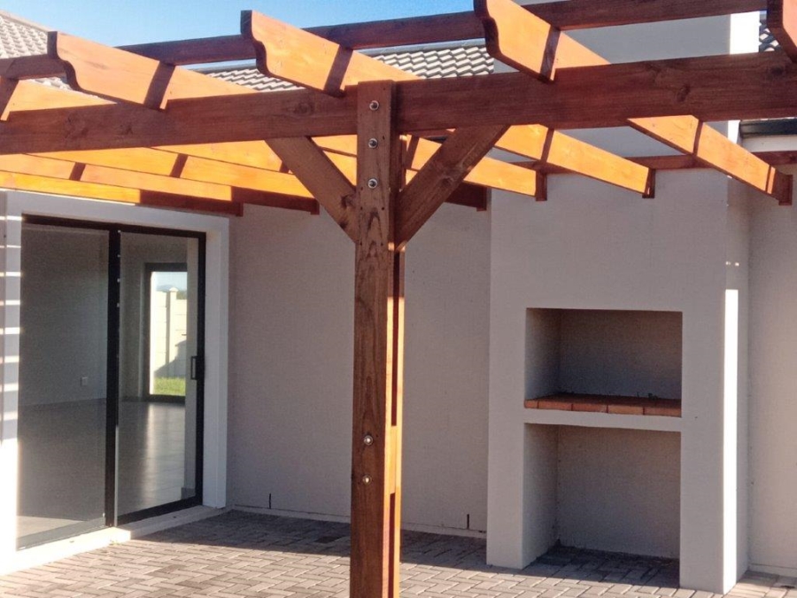 3 Bedroom Property for Sale in Paradise Beach Eastern Cape